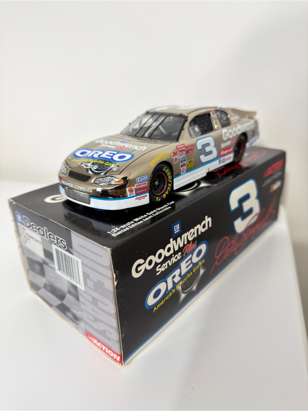 Dale Earnhardt Goodwrench Oreo #3 Diecast Race Car - Blue and Silver